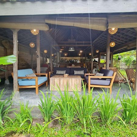 Villa Kayu Yogyakarta Kültér fotó