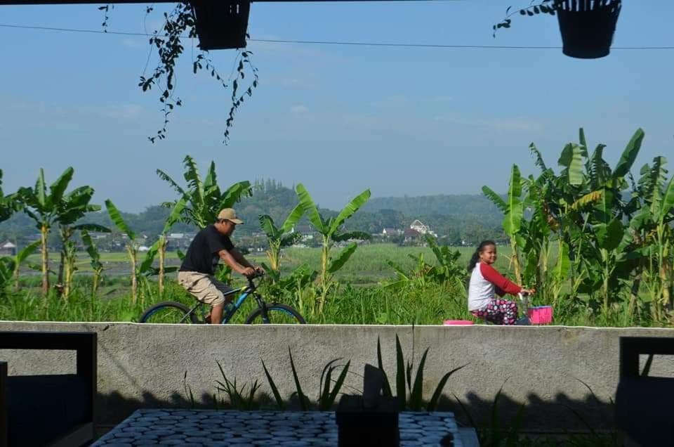 Villa Kayu Yogyakarta Kültér fotó